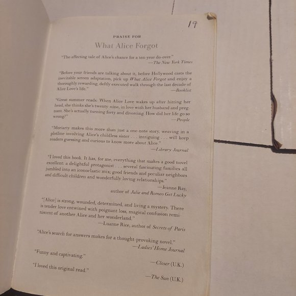 What Alice Forgot - Picture 3 of 7